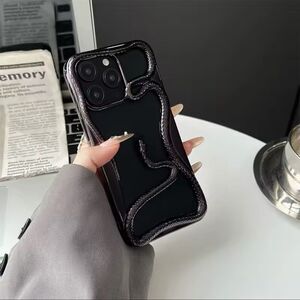Sleek Black Snake Design IPhone 16 pro max Case